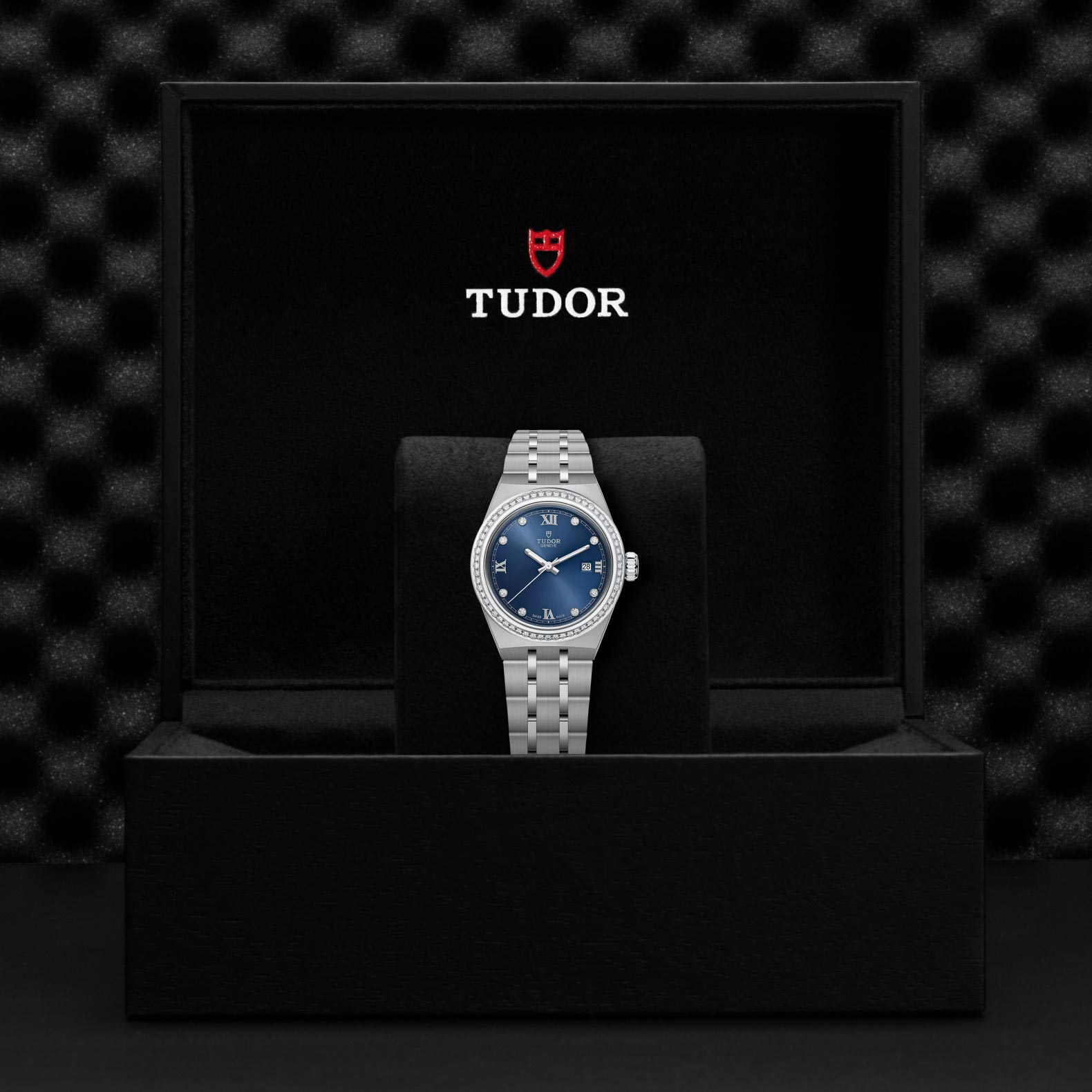 https://raffijewellers.com/wp-content/themes/raffi/tudor/assets/model/tudor_watch_assets_presentation_box/M28320-0002.jpg