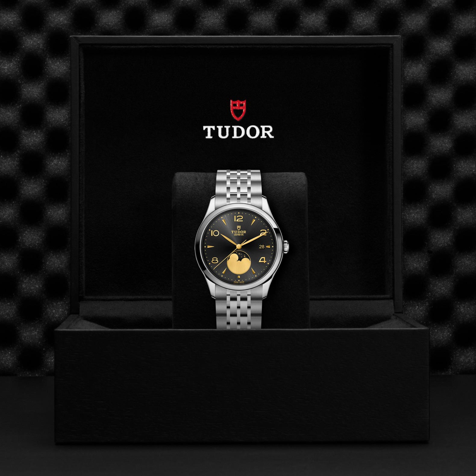https://raffijewellers.com/wp-content/themes/raffi/tudor/assets/model/tudor_watch_assets_presentation_box/M91560-0003.jpg
