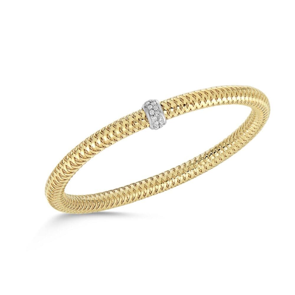 ROBERTO-COIN-PRIMAVERA-18K-GOLD-DIAMOND-BANGLE-557183AJBAX0-1024x1024